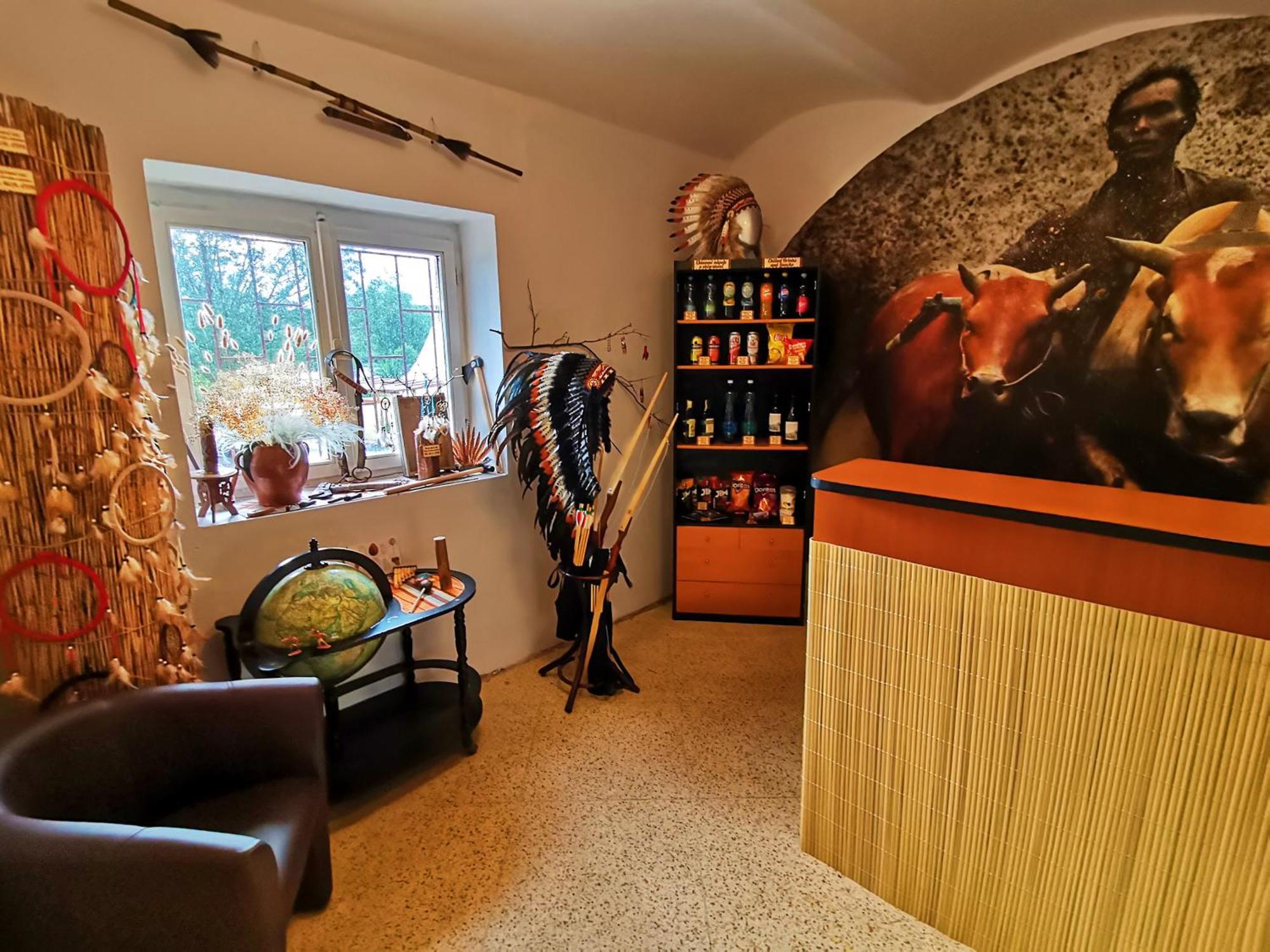 Teepee Camp Lounky Otel Chodouny Dış mekan fotoğraf