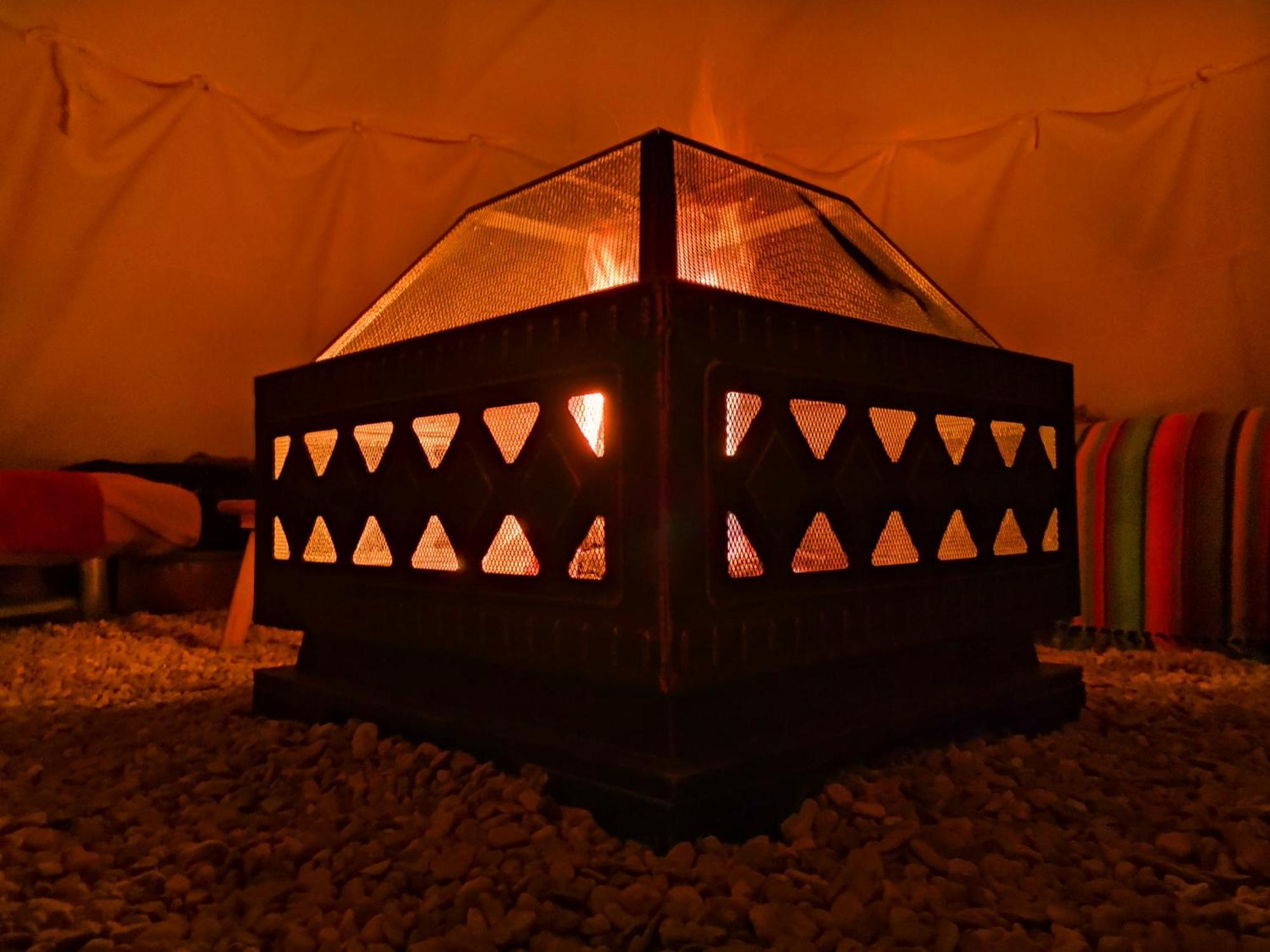 Teepee Camp Lounky Otel Chodouny Dış mekan fotoğraf